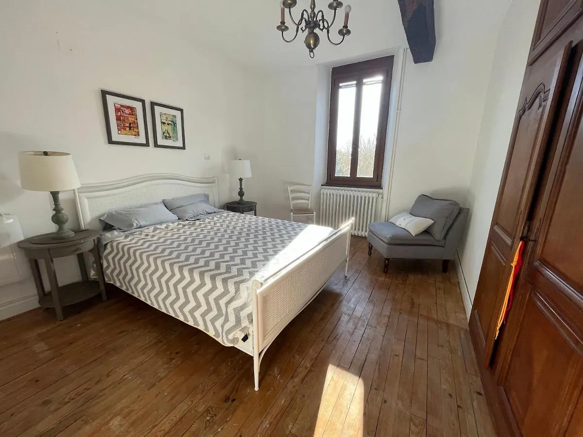 Maubourguet Villa - Sleeps 10 - Pool & Games