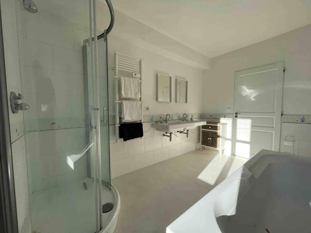Maubourguet Villa - Sleeps 10 - Pool & Games France